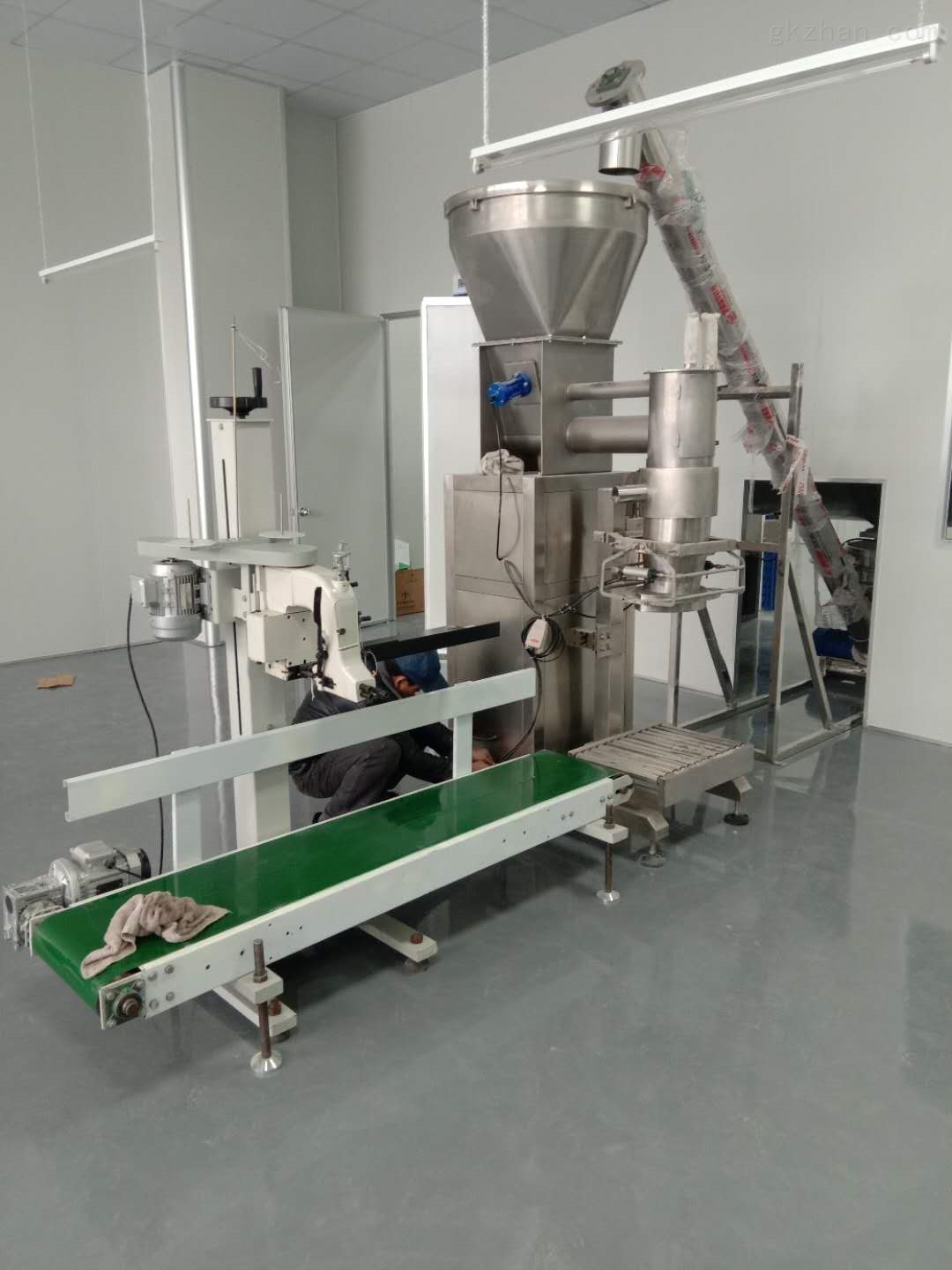 雙管螺旋秤 山東領(lǐng)銳型號(hào)齊全，助力食品工業(yè)精準(zhǔn)計(jì)量與高效生產(chǎn)